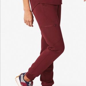 Medium petite Zamora figs scrub pants